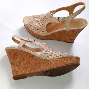 Crochet/linen blend wedges sjoes Sz 9 M
